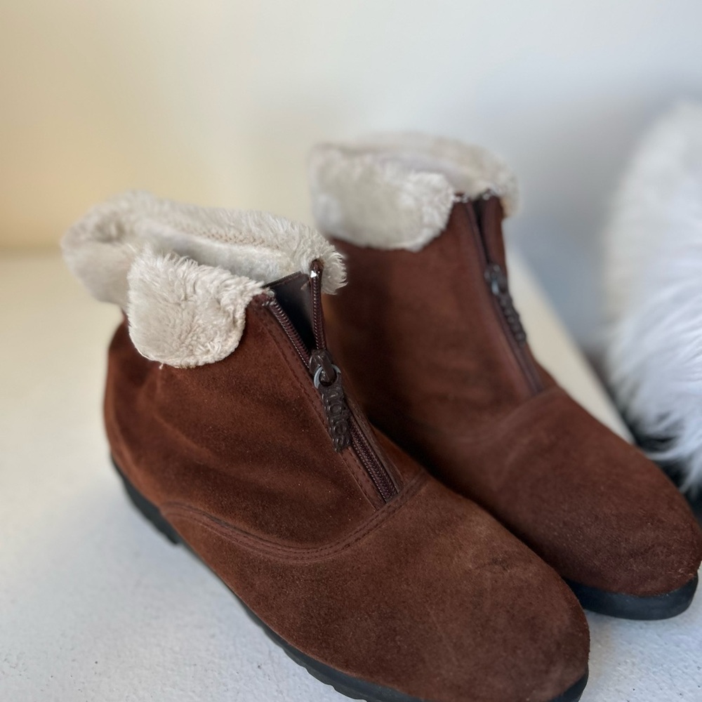 Totes 7 cognac Suede Boots with Faux Fur Lining